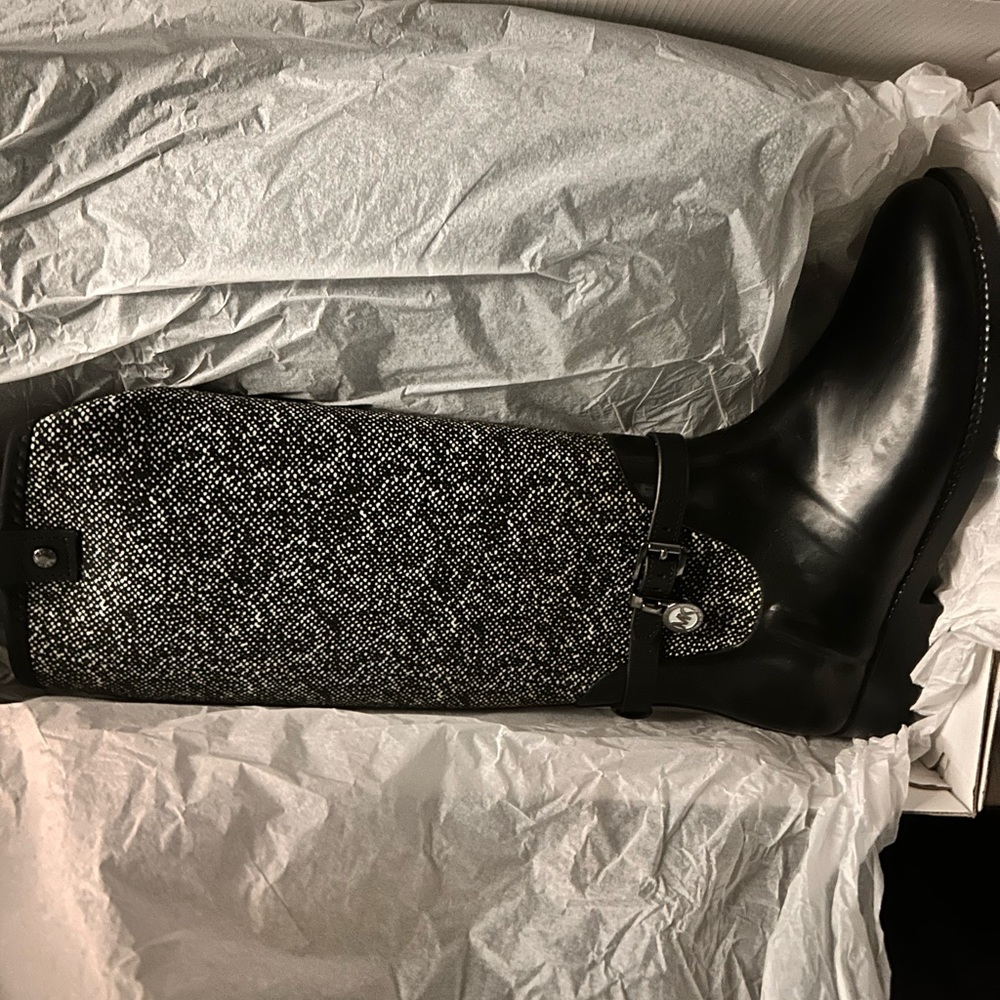 Michael Kors charm rain boots size 8 brand new
